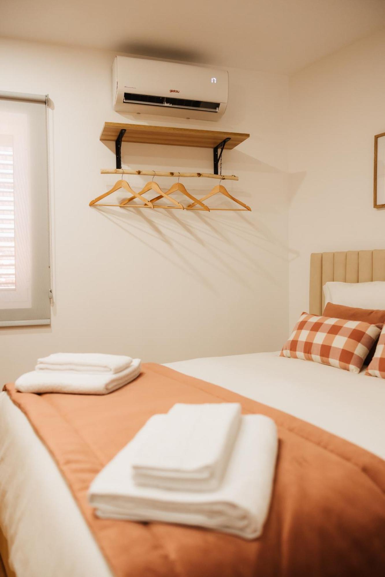 Alvarenga Apartments Екстериор снимка