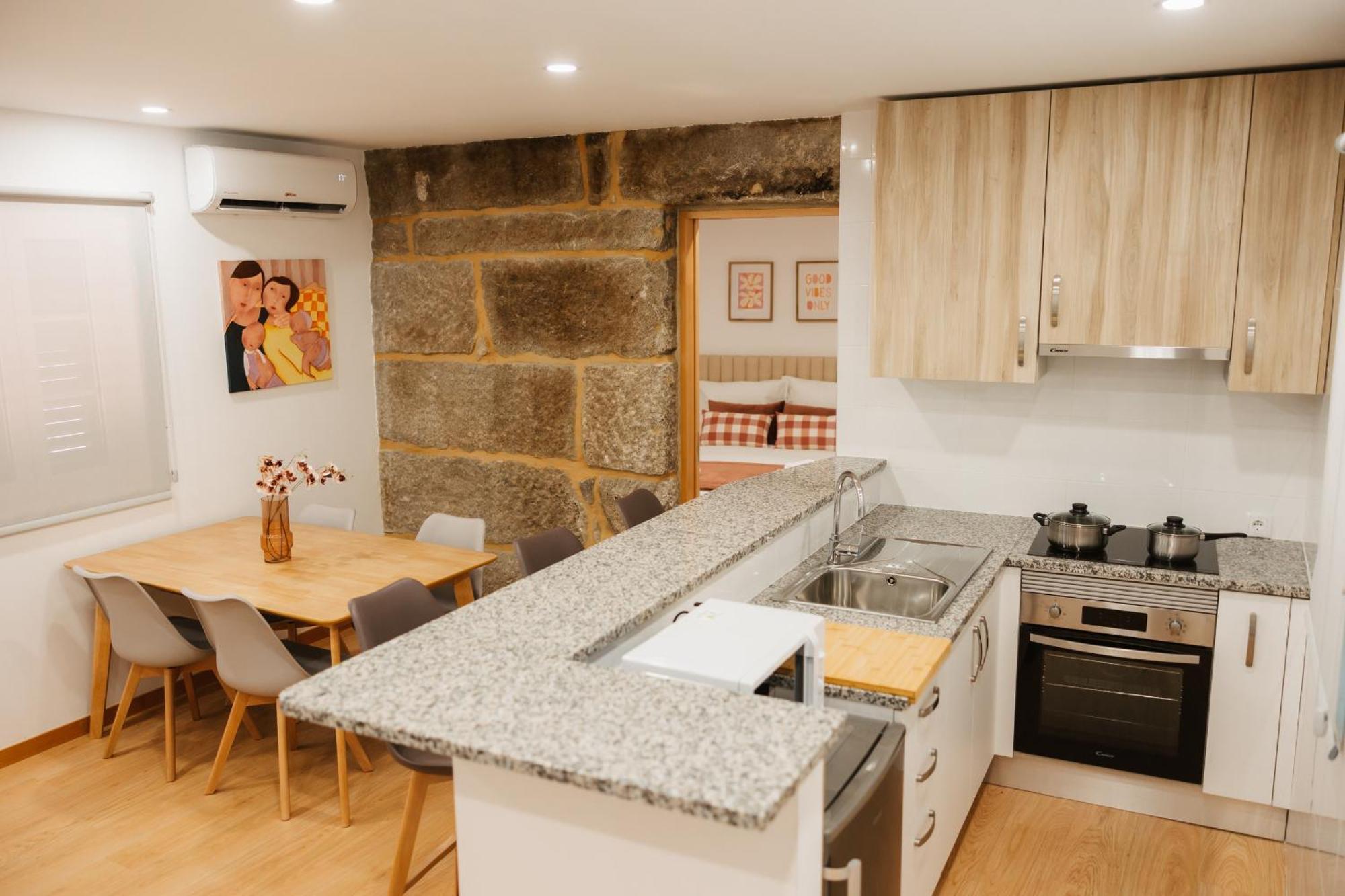Alvarenga Apartments Екстериор снимка